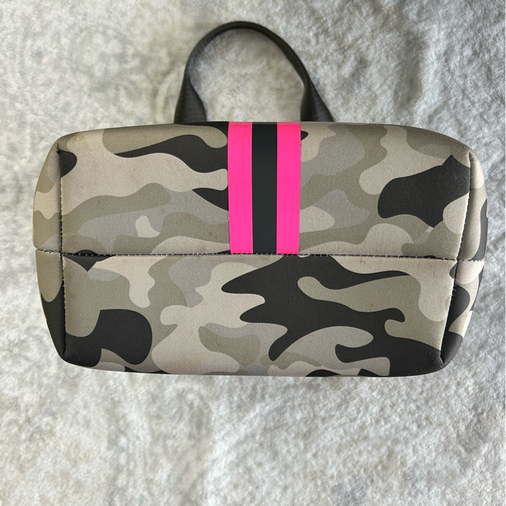 Haute Shore Ryan Cairo Mini Tote - Picture 9 of 11